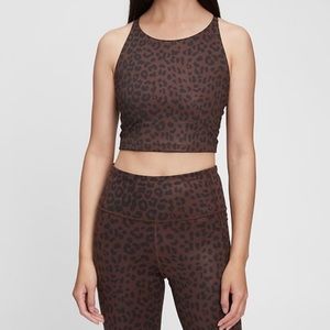 Gapfit recycled longline sports bra